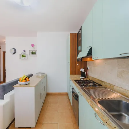 Appartamento Sofia By Interhome *